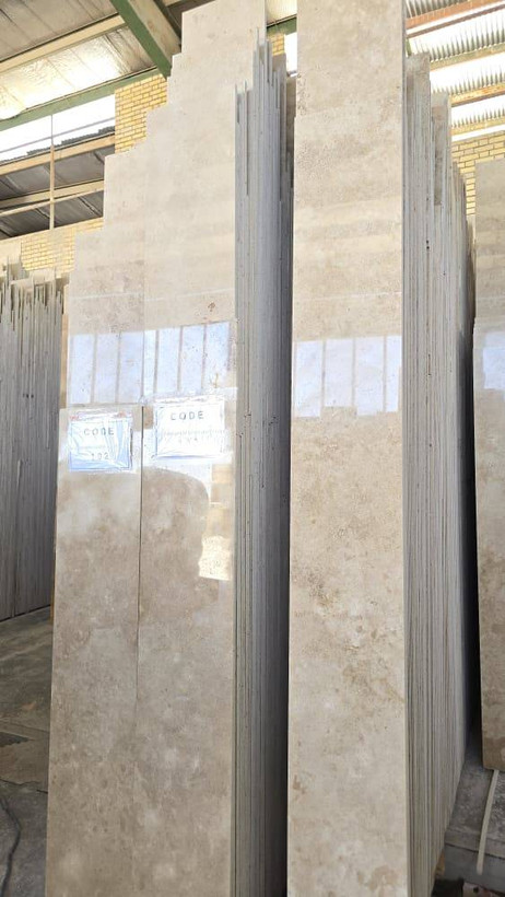 سنگ تراورتن کاشان فقدان کرم ابروبادی